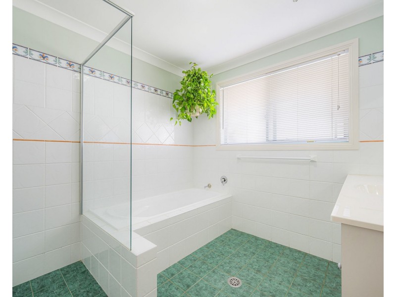 30 Kendall Crescent, Bonny Hills NSW 2445