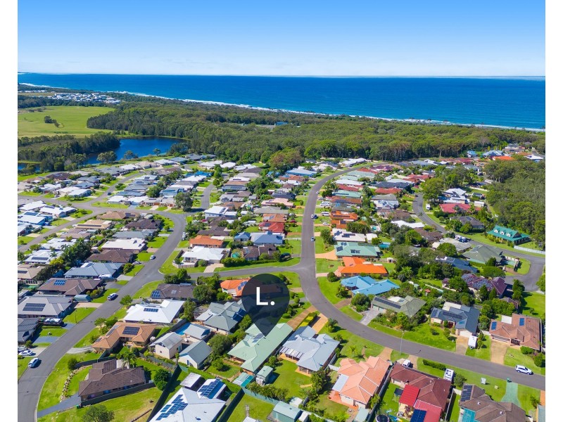 30 Kendall Crescent, Bonny Hills NSW 2445