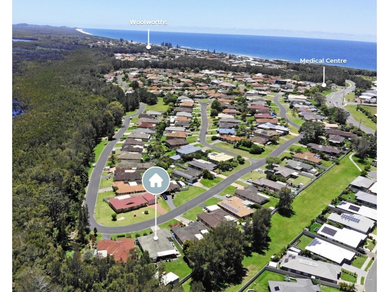 39 Explorers Way, Lake Cathie NSW 2445
