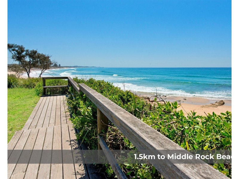 39 Explorers Way, Lake Cathie NSW 2445