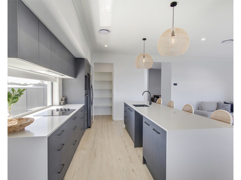 22 Dominica Street, Lake Cathie NSW 2445