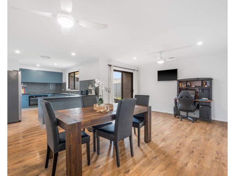 4 Antilles Way, Lake Cathie NSW 2445