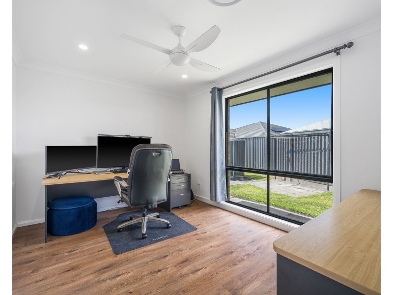 4 Antilles Way, Lake Cathie NSW 2445