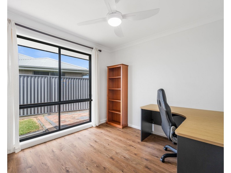 4 Antilles Way, Lake Cathie NSW 2445