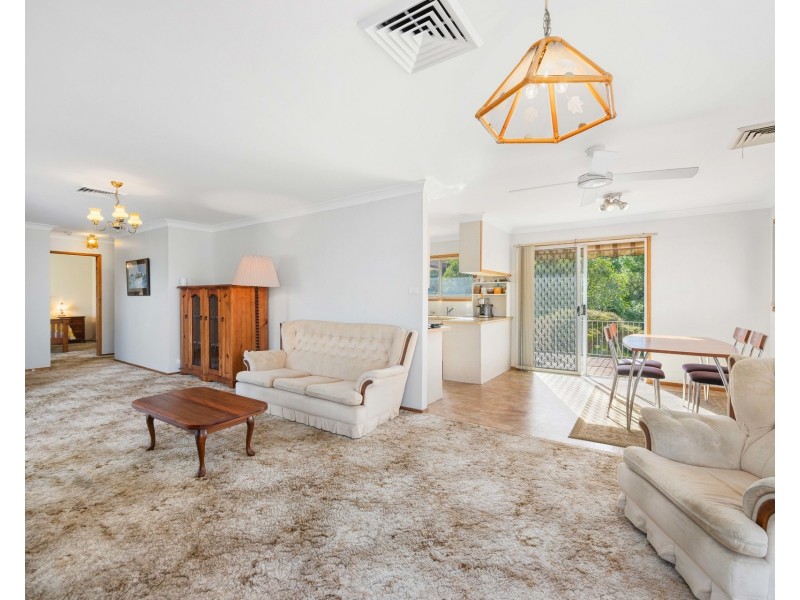 16 Bergalia Crescent, Camden Head NSW 2443