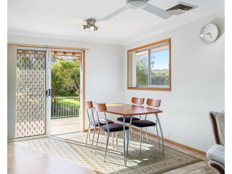 16 Bergalia Crescent, Camden Head NSW 2443