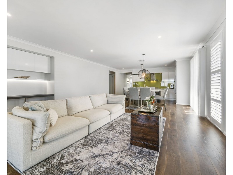 7 Seaside Drive, Lake Cathie NSW 2445