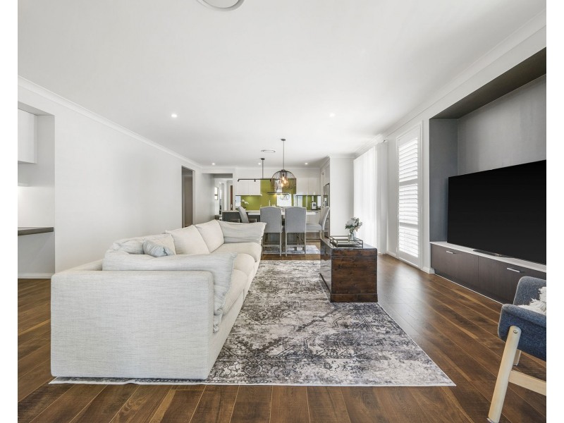 7 Seaside Drive, Lake Cathie NSW 2445