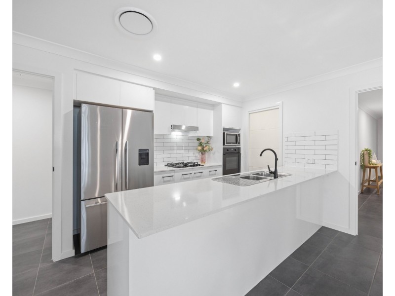150 Scarborough Way, Dunbogan NSW 2443