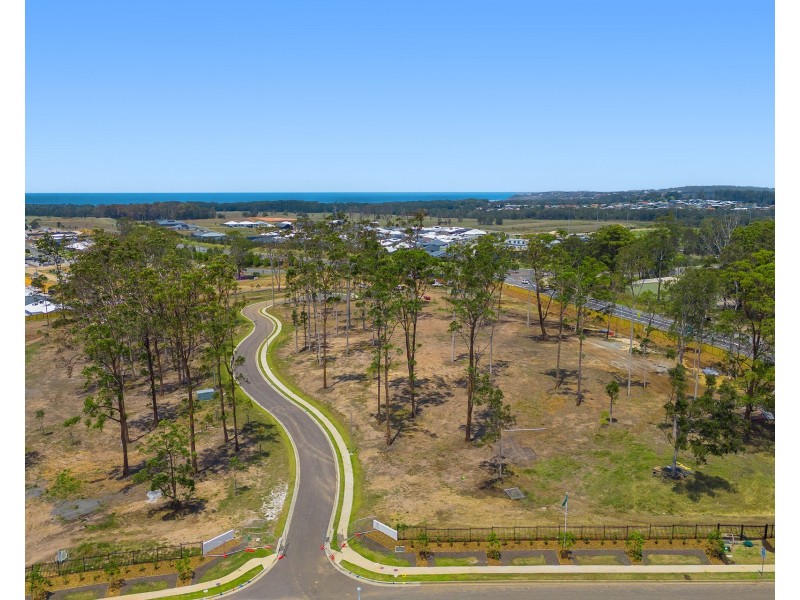 11 Galena Grove, Lake Cathie NSW 2445