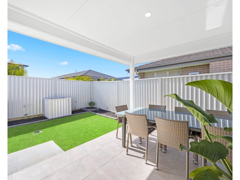1B Dominica Street, Lake Cathie NSW 2445