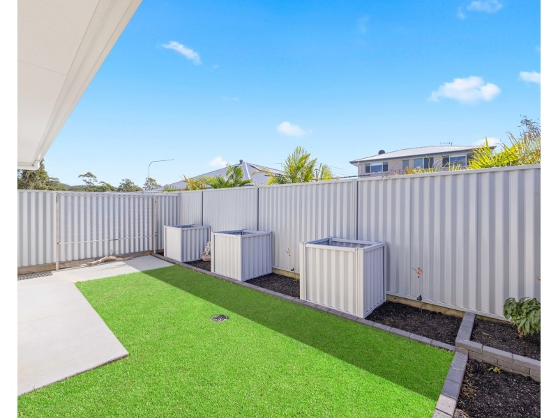 1B Dominica Street, Lake Cathie NSW 2445