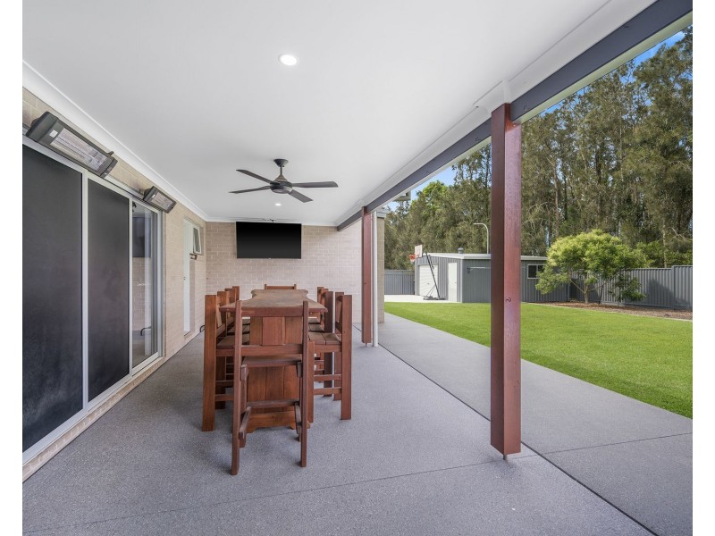 15 Antigua Avenue, Lake Cathie NSW 2445