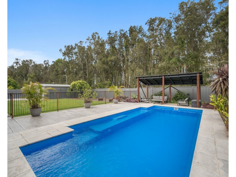 15 Antigua Avenue, Lake Cathie NSW 2445
