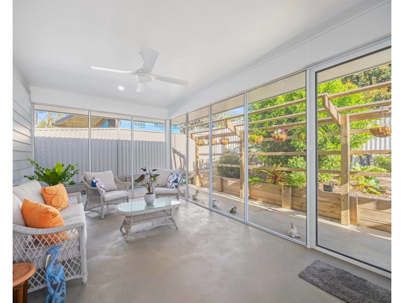 8 Golden Grove, Dunbogan NSW 2443