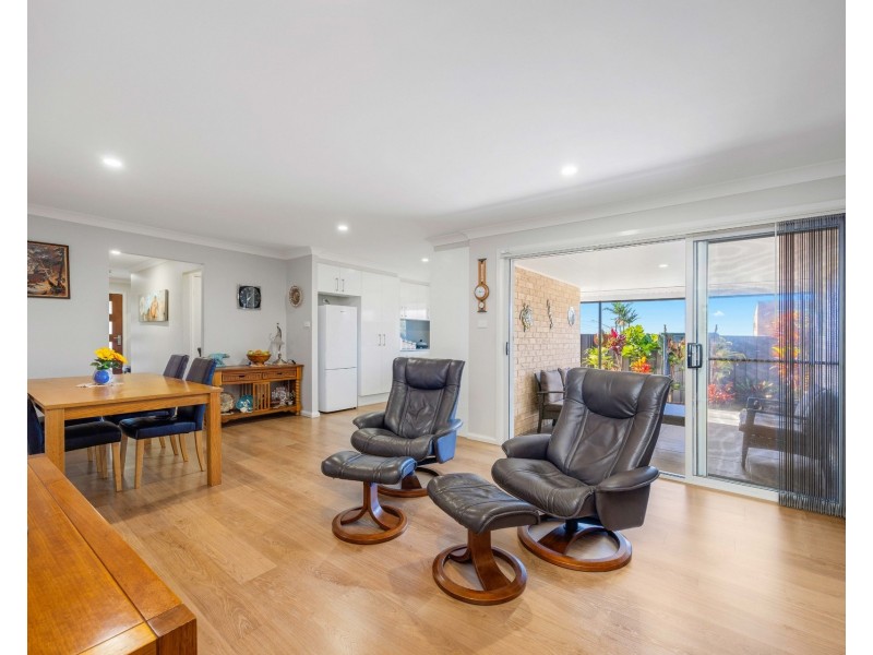 16 Seymour Street, Laurieton NSW 2443