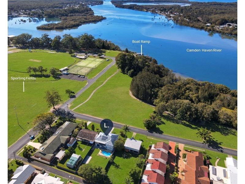 16 McLennan Street, Laurieton NSW 2443