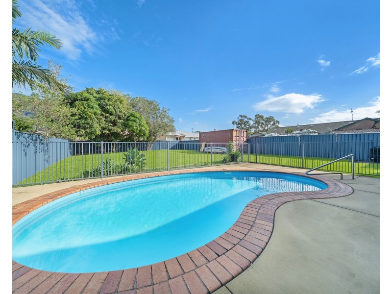 16 McLennan Street, Laurieton NSW 2443