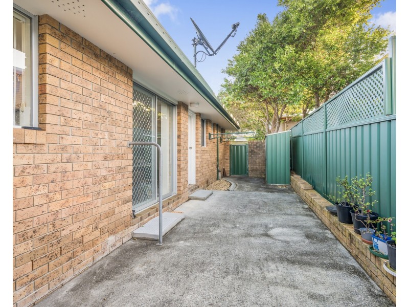 2/84 Lord Street, Laurieton NSW 2443