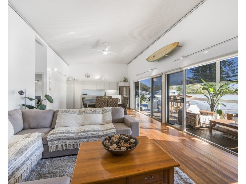2B First Avenue, Bonny Hills NSW 2445