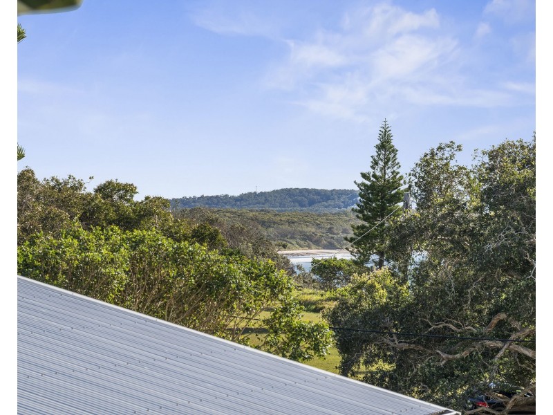 2B First Avenue, Bonny Hills NSW 2445