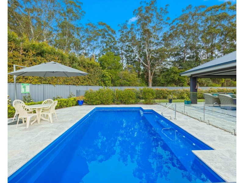 6 Lakeside Way, Lake Cathie NSW 2445