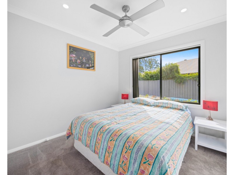 6 Lakeside Way, Lake Cathie NSW 2445