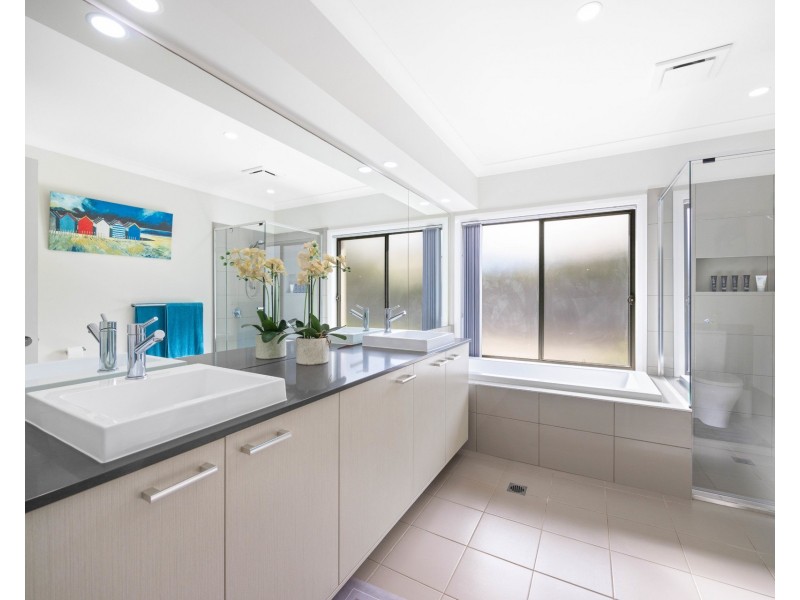 6 Lakeside Way, Lake Cathie NSW 2445