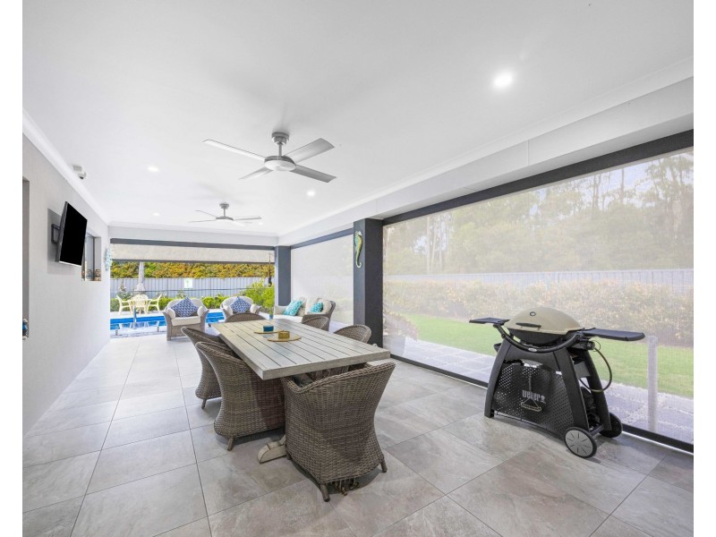 6 Lakeside Way, Lake Cathie NSW 2445