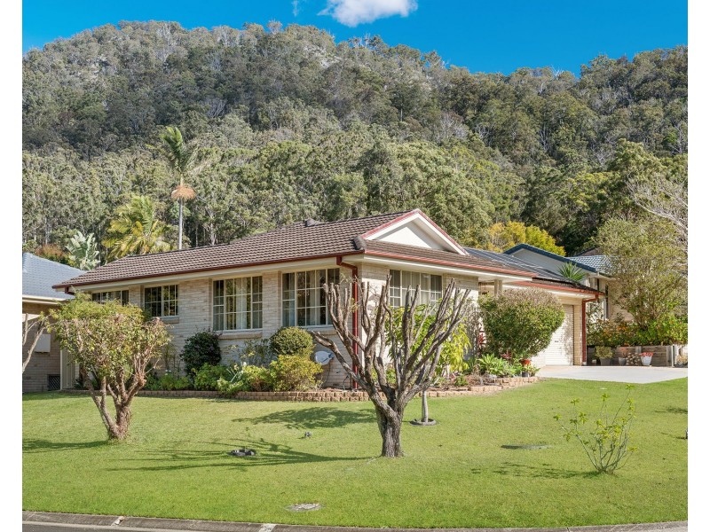 54 Waterview Crescent, West Haven NSW 2443