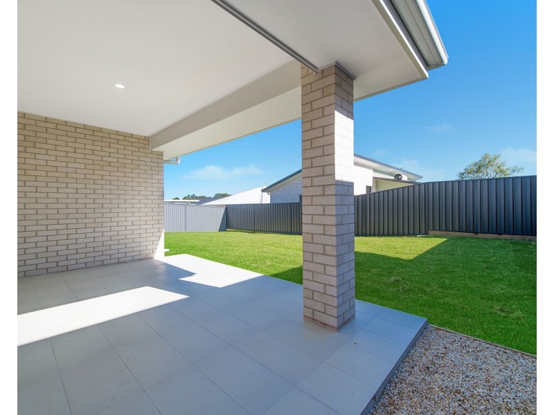 6 Anegada Road, Lake Cathie NSW 2445