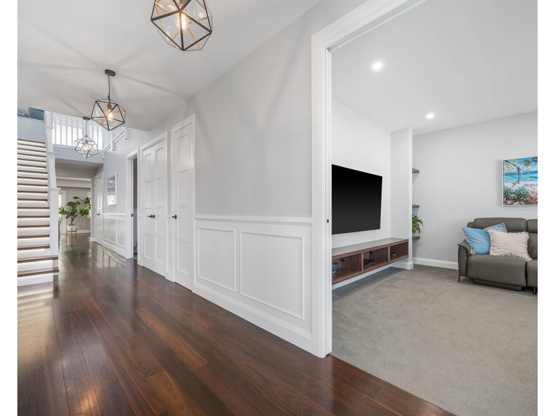 25 Marine Parade, Lake Cathie NSW 2445