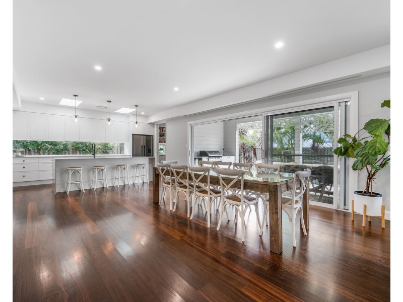 25 Marine Parade, Lake Cathie NSW 2445