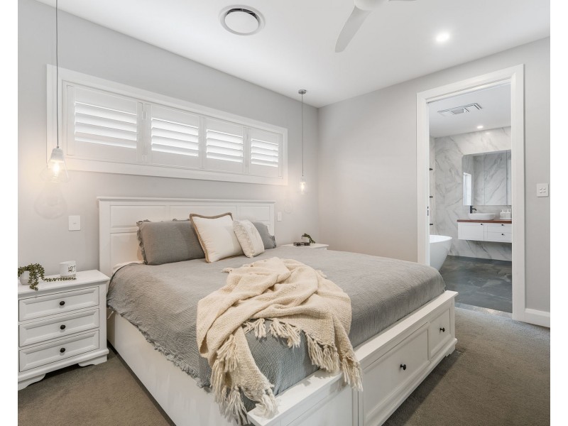 25 Marine Parade, Lake Cathie NSW 2445