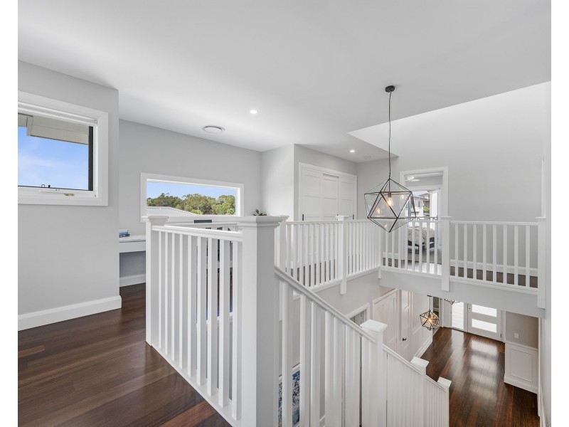 25 Marine Parade, Lake Cathie NSW 2445