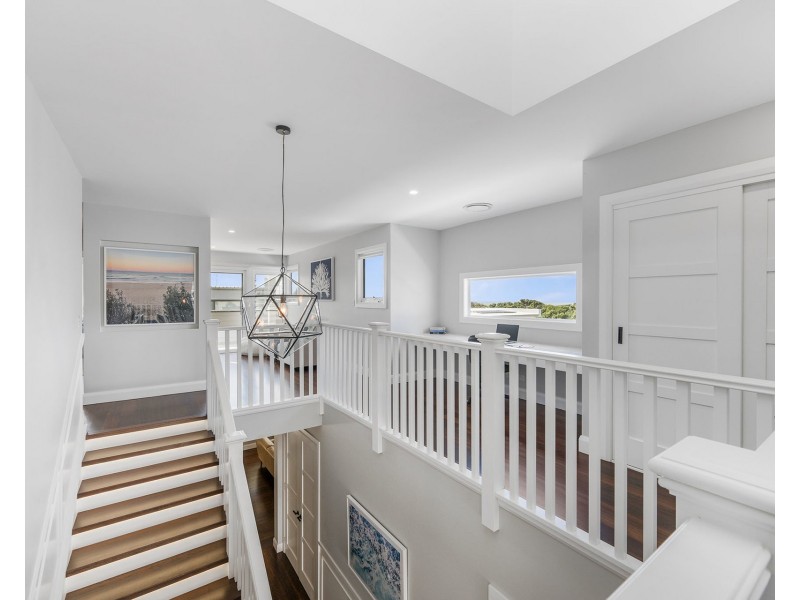 25 Marine Parade, Lake Cathie NSW 2445