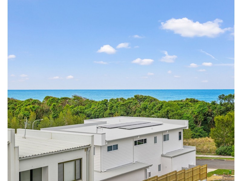 25 Marine Parade, Lake Cathie NSW 2445