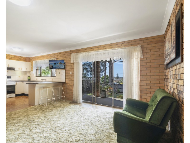 17 Peach Grove, Laurieton NSW 2443