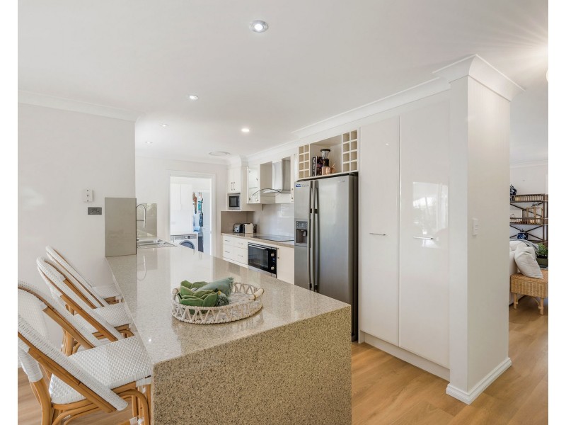 17 Seawind Chase, Bonny Hills NSW 2445