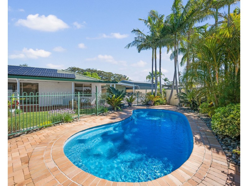 17 Seawind Chase, Bonny Hills NSW 2445