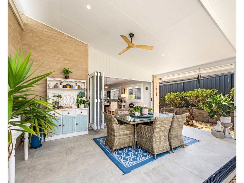 6 Aquarius Avenue, Lake Cathie NSW 2445