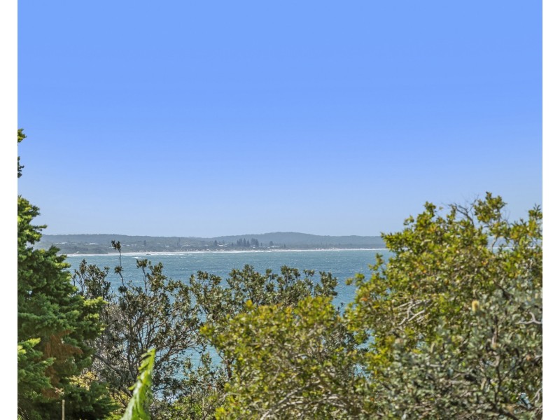 13 Honeysuckle Road, Bonny Hills NSW 2445