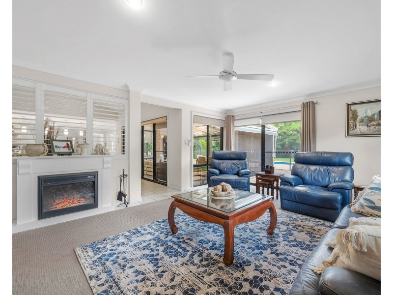 7 Fishermens Way, Lake Cathie NSW 2445