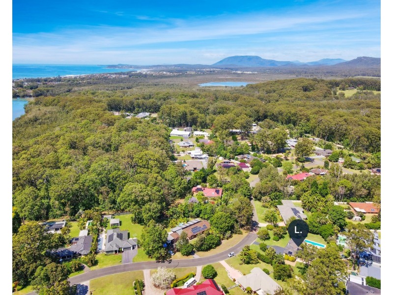 7 Fishermens Way, Lake Cathie NSW 2445