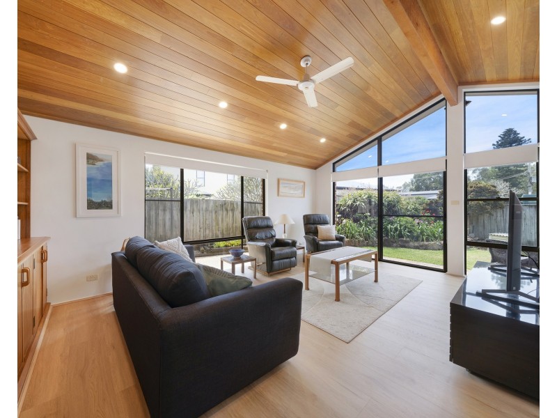 3 Hope Close, Dunbogan NSW 2443
