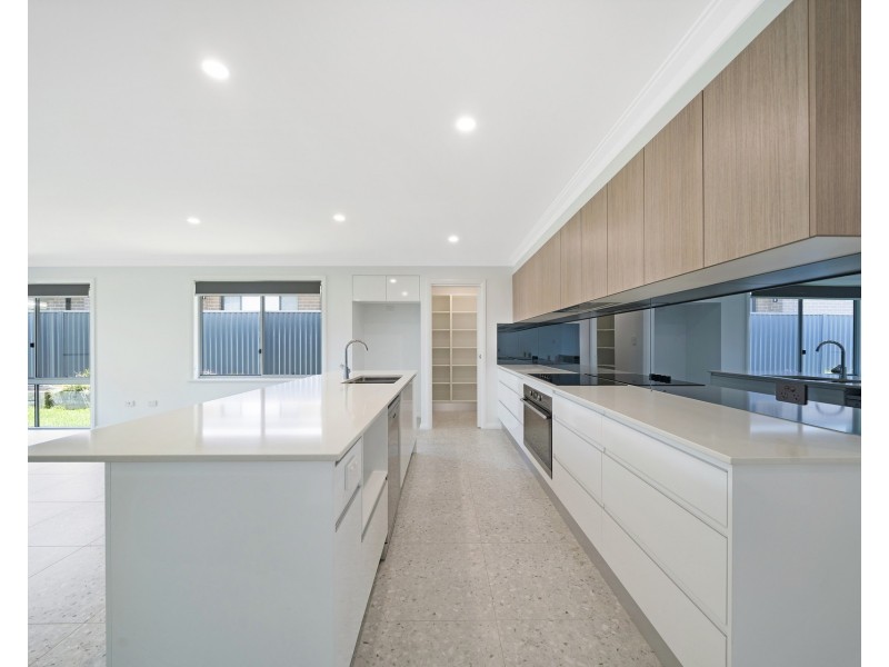 5 Antilles Way, Lake Cathie NSW 2445