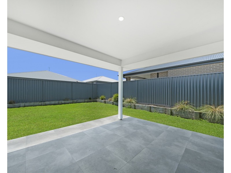 5 Antilles Way, Lake Cathie NSW 2445