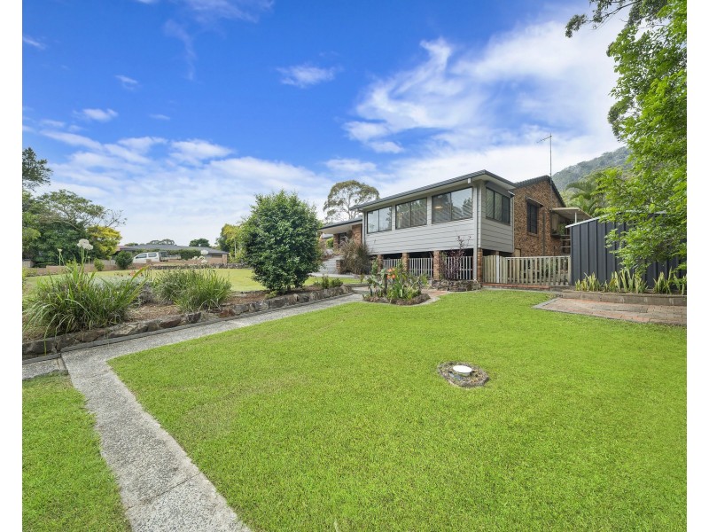 2 Waterview Crescent, West Haven NSW 2443