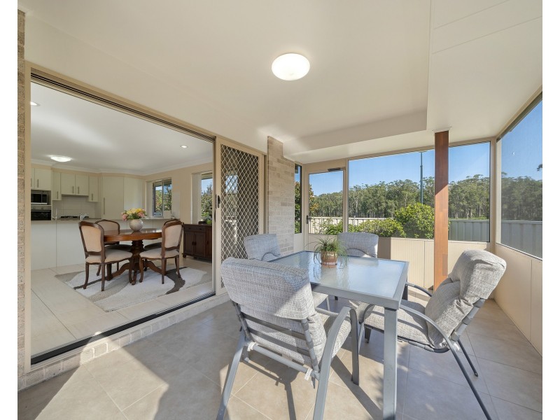 2/5 Bain Place, Bonny Hills NSW 2445