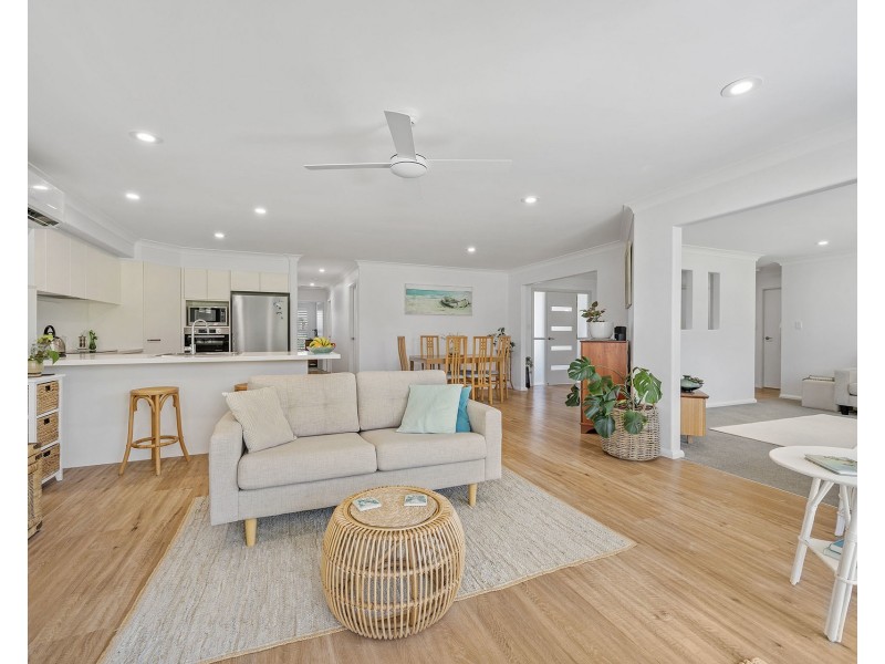 19 Northwind Crescent, Bonny Hills NSW 2445